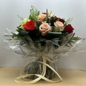 Bouquet de 15 roses colorées